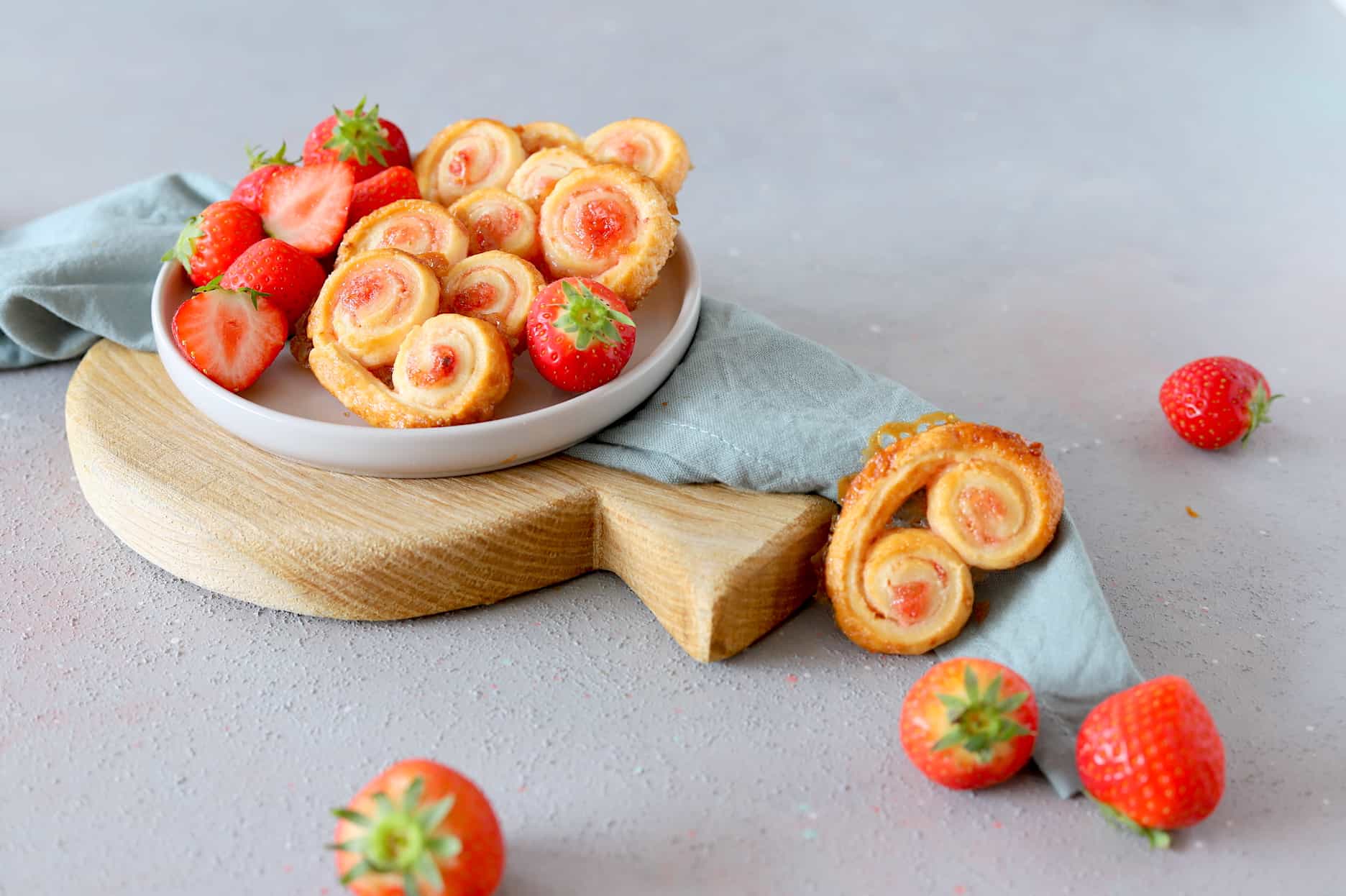 Vlinderkoekjes met aardbeien