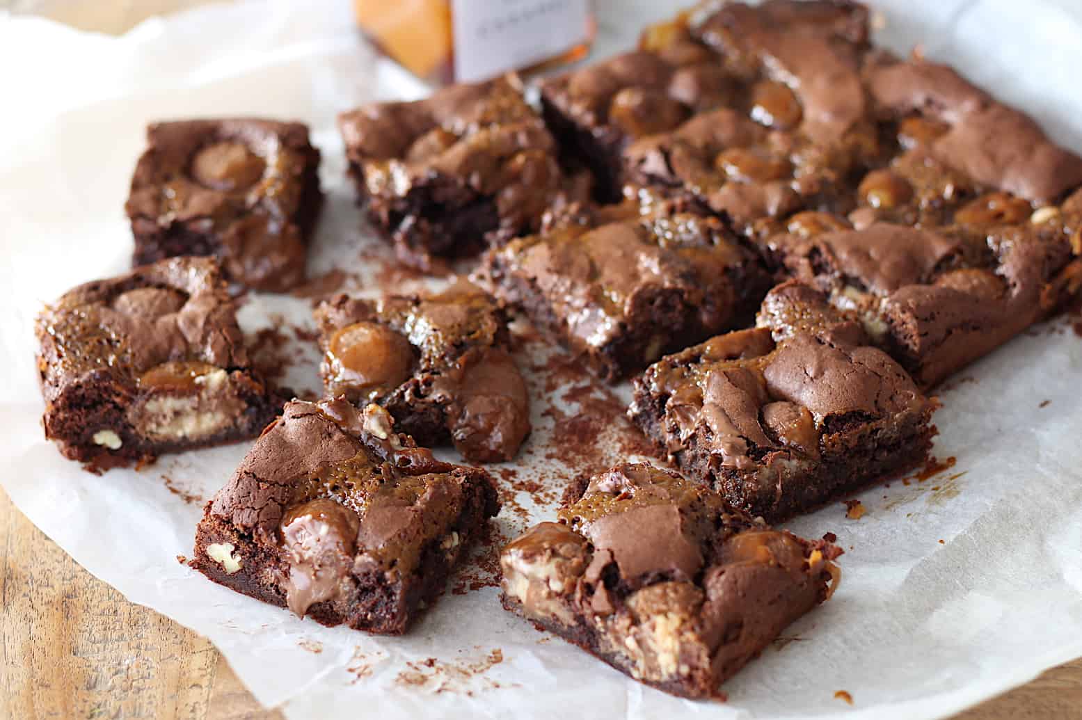 Brownies met paaseitjes en karamel