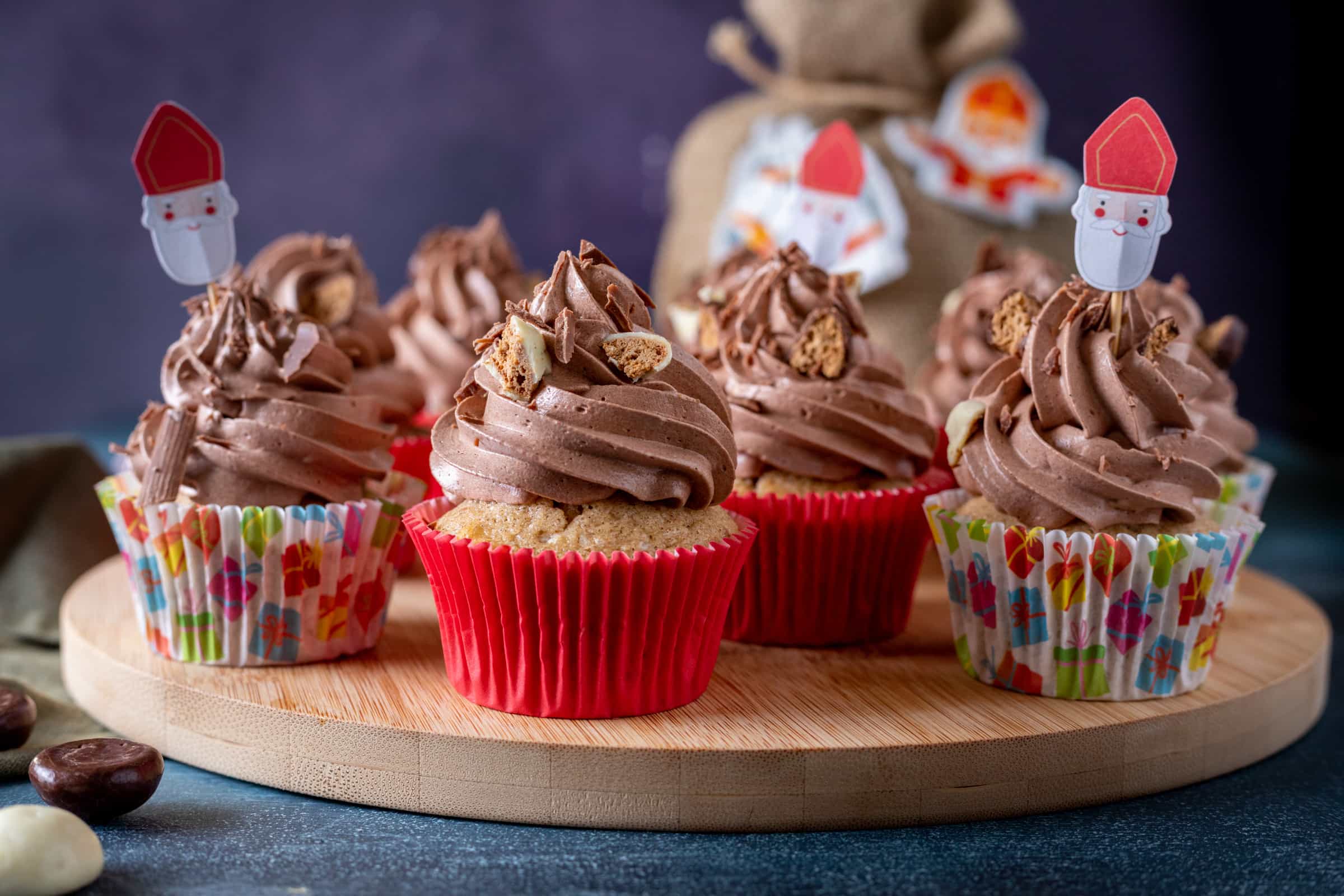 Sinterklaas cupcakes met chocolade botercrème